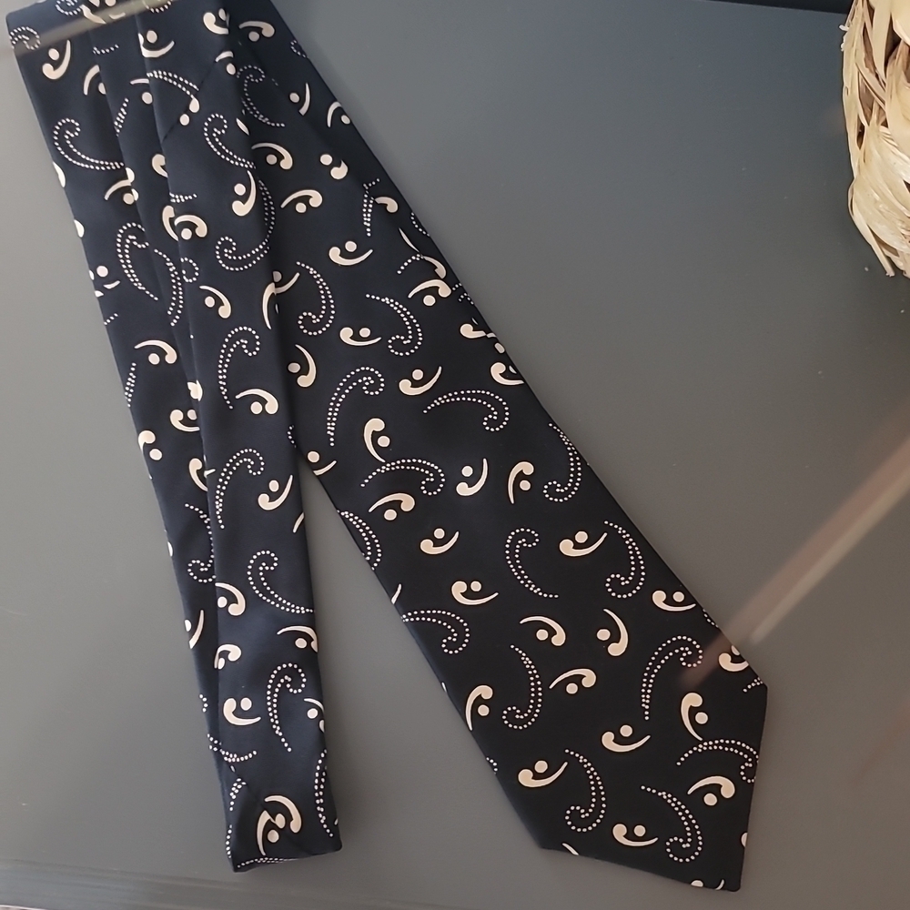 BROWNSTONE Vintage Paisley Black & Ivory Silk Men's Tie